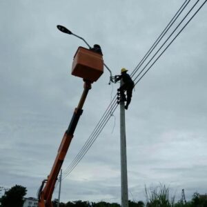 เปลี่ยนหลอดไฟแสงสว่าง